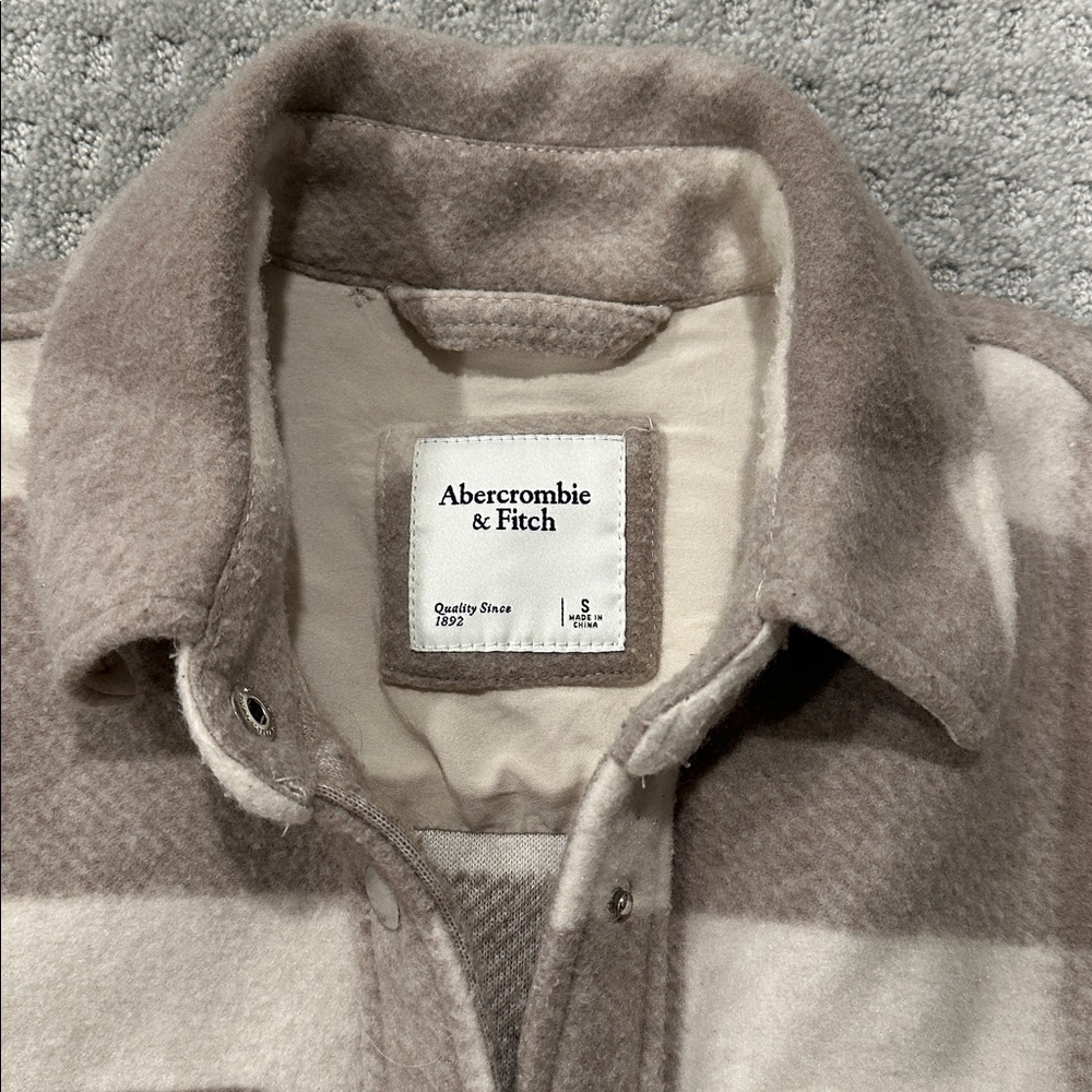 Abercrombie & Fitch Plaid Shirt Jacket - Picture 5 of 8